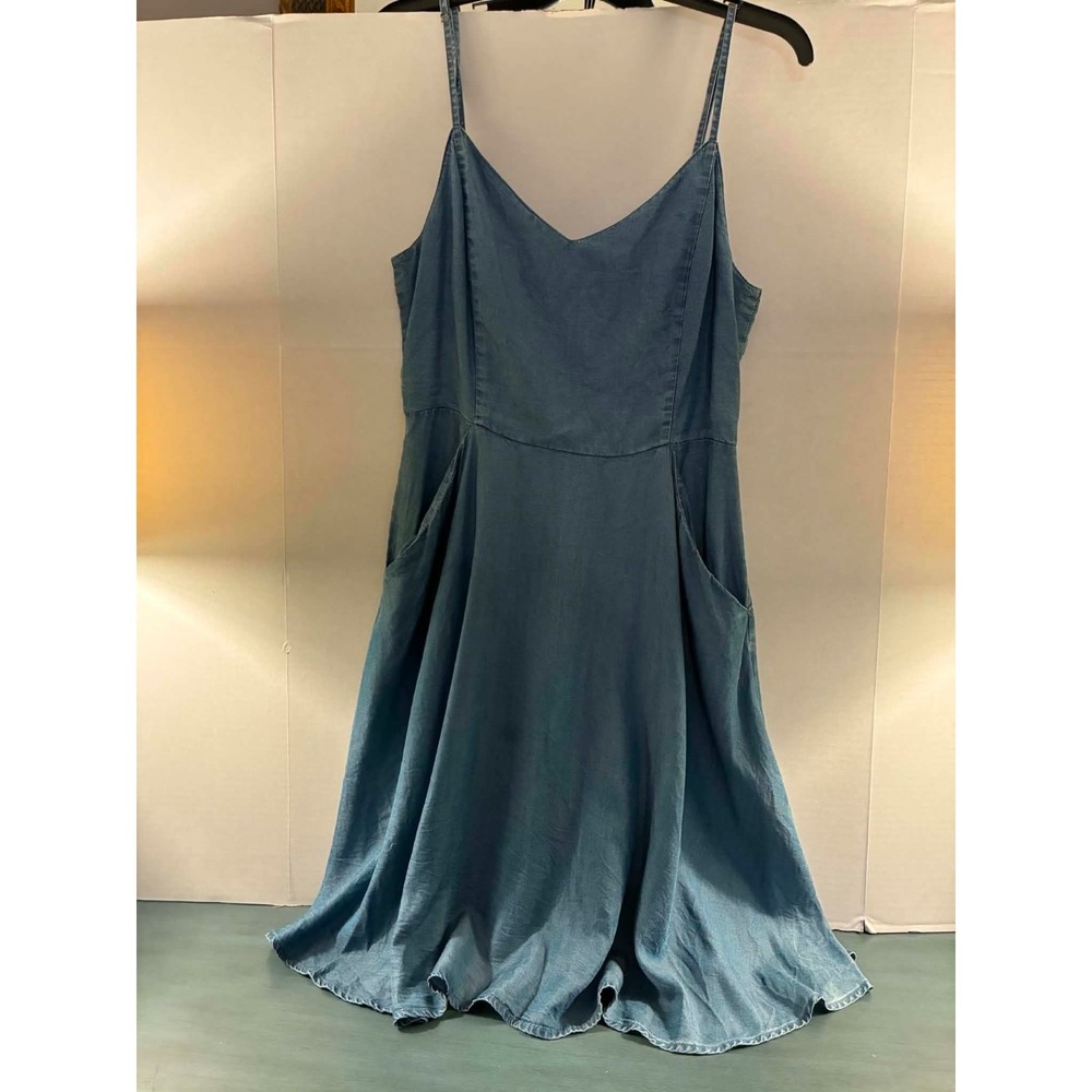 LC Lauren Conrad Blue Lyocell Chambray Midi Sun‎ Dress Tie Back Pockets Medium